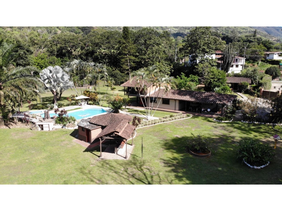 Se vende Finca - Norma turística e industrial - Barbosa - 2