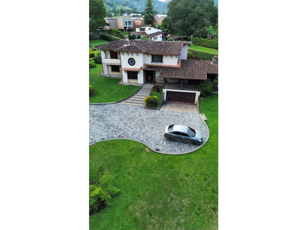 SE VENDE FINCA O LOTE PARA DESARROLLO DE PROYECTO URBANÍSTICO LA CEJA — foto 2