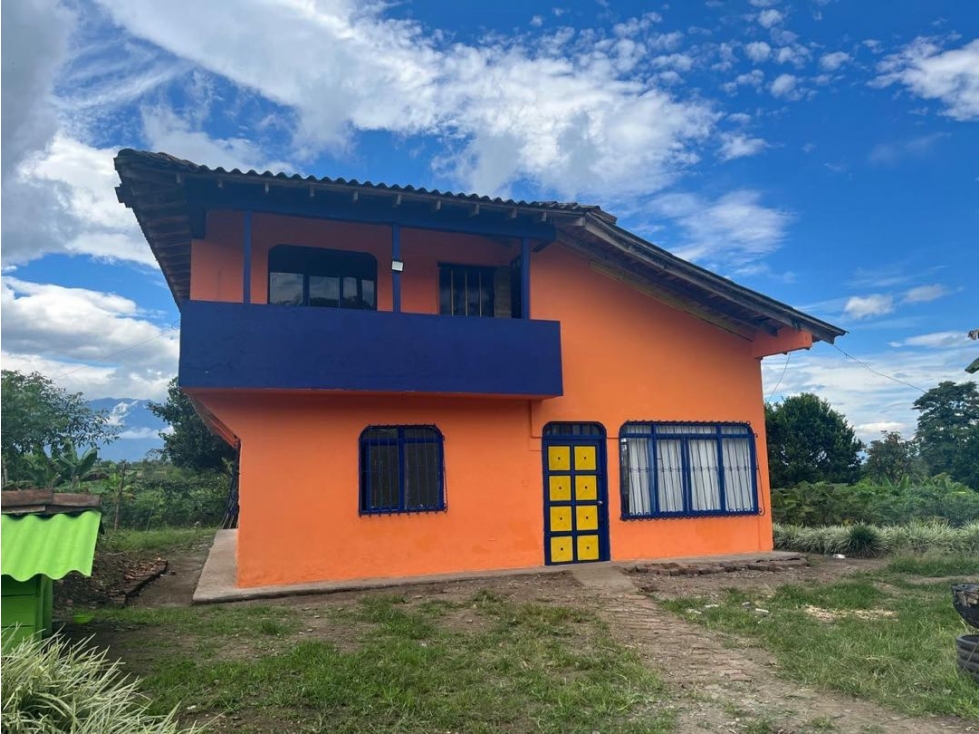 Se vende finca ubicada Circasia Montenegro Quindio