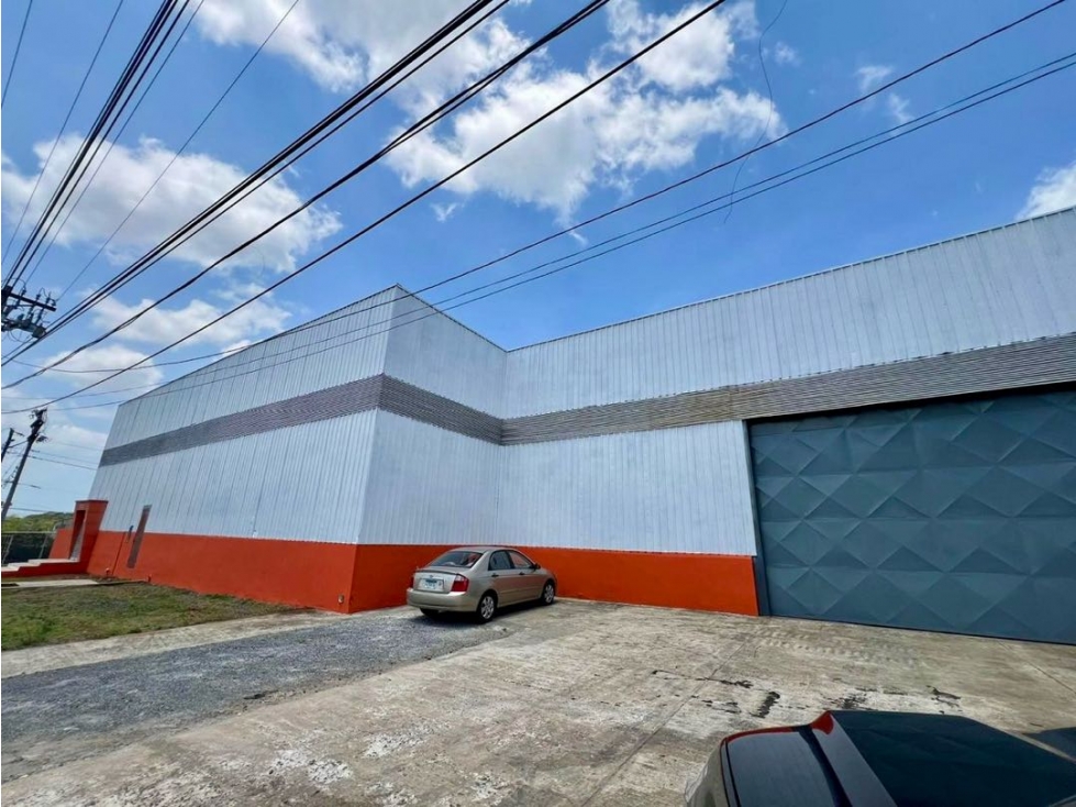 SE VENDE GALERA EN LA 24 DE DICIEMBRE