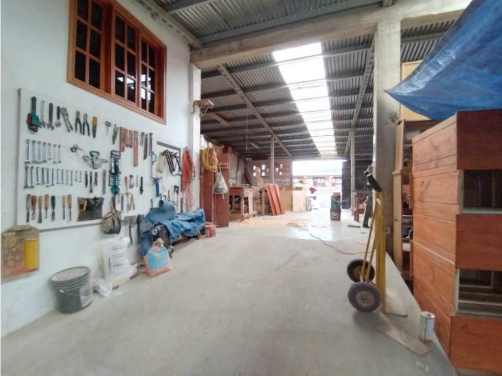Se Vende Galpón Comercial con Hermosa Casa en Cerro Azul — foto 2