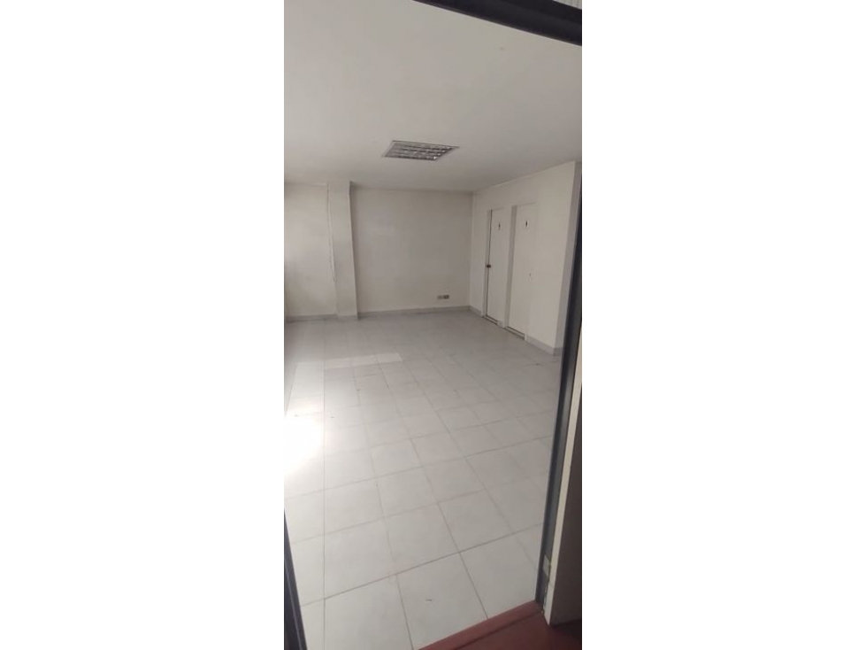 SE VENDE HERMOSA BODEGA EN TOBERIN. P — foto 6