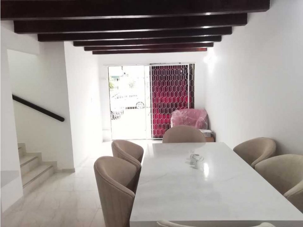 SE VENDE CASA AMPLIA Y MODERNA EN ALAMEDA LA VICTORIA - CARTAGENA