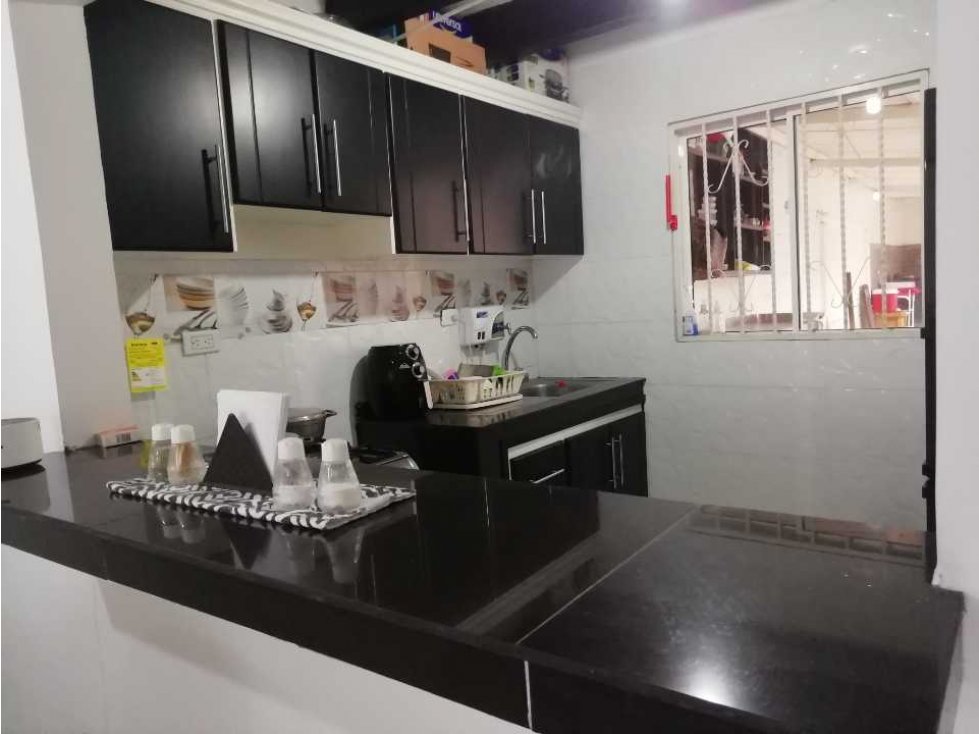 SE VENDE CASA AMPLIA Y MODERNA EN ALAMEDA LA VICTORIA - CARTAGENA — foto 3