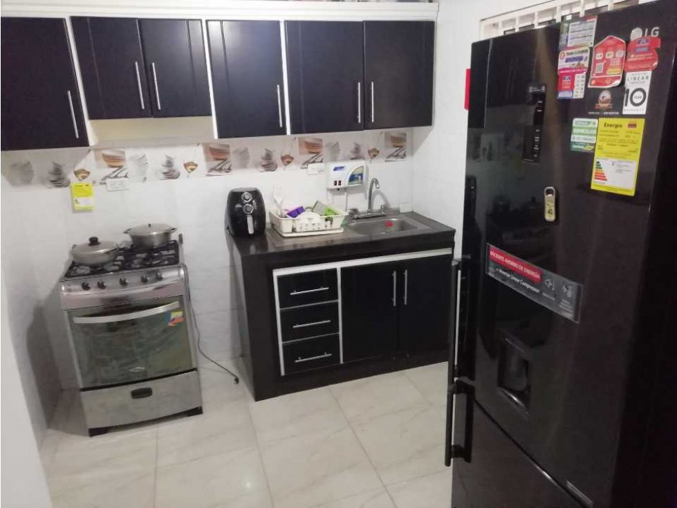 SE VENDE CASA AMPLIA Y MODERNA EN ALAMEDA LA VICTORIA - CARTAGENA — foto 4