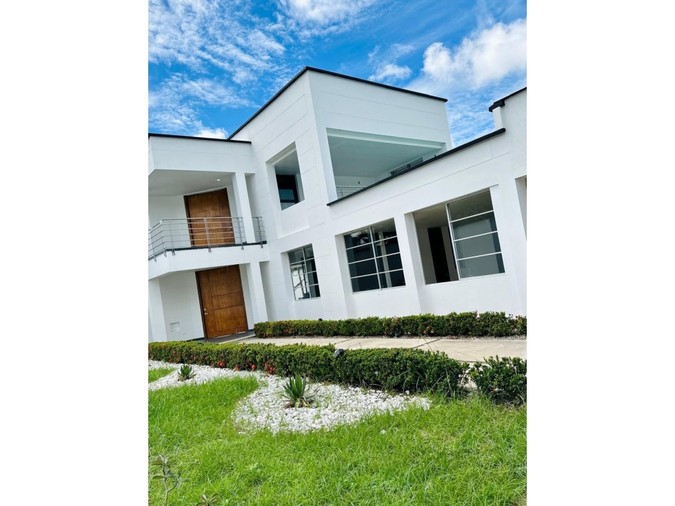 Se vende hermosa casa barrio Villas del Pedregal