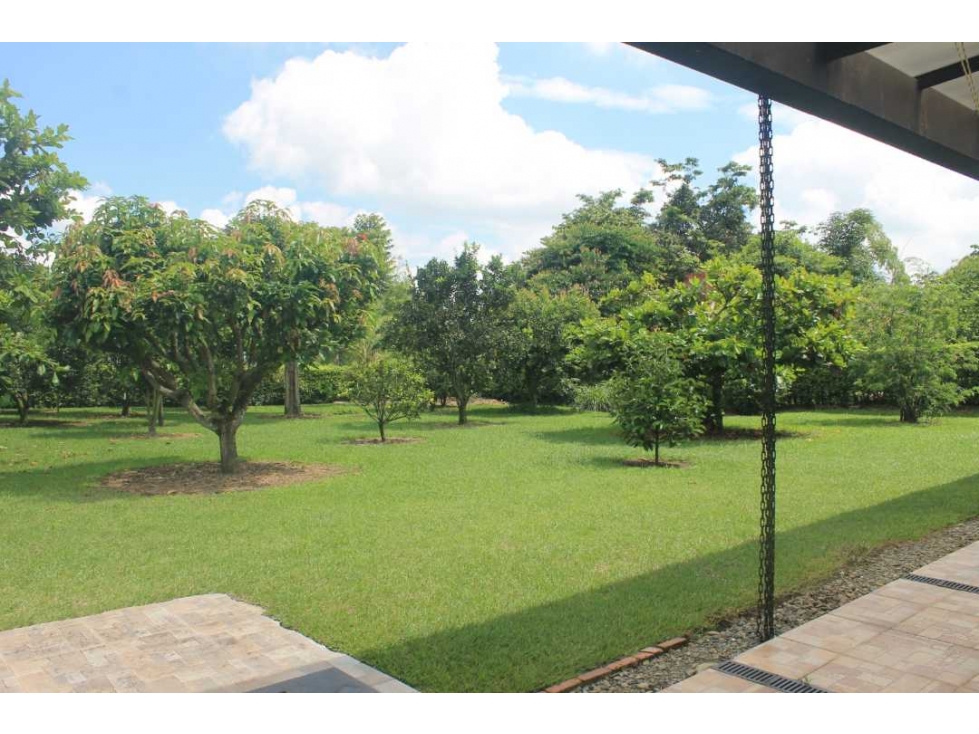 Se Vende Hermosa Casa Campestre esquinera ubicada en el Caimo,Quindio — foto 2