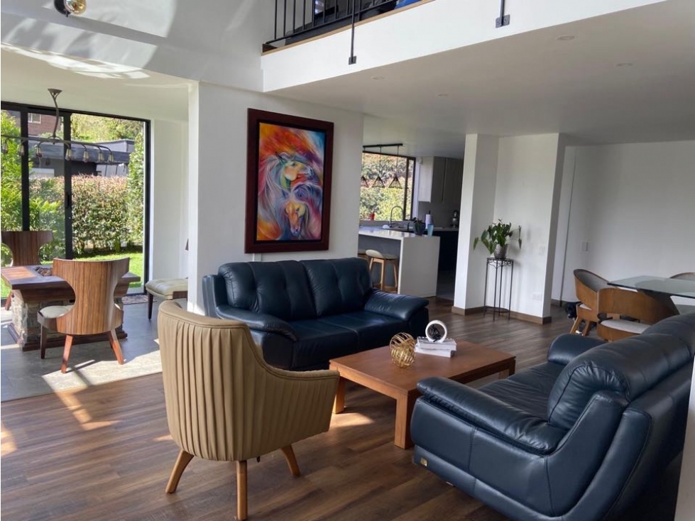 SE VENDE HERMOSA CASA CAMPESTRE EN ENVIGADO- PARTE ALTA LOMA ESCOBERO - 4