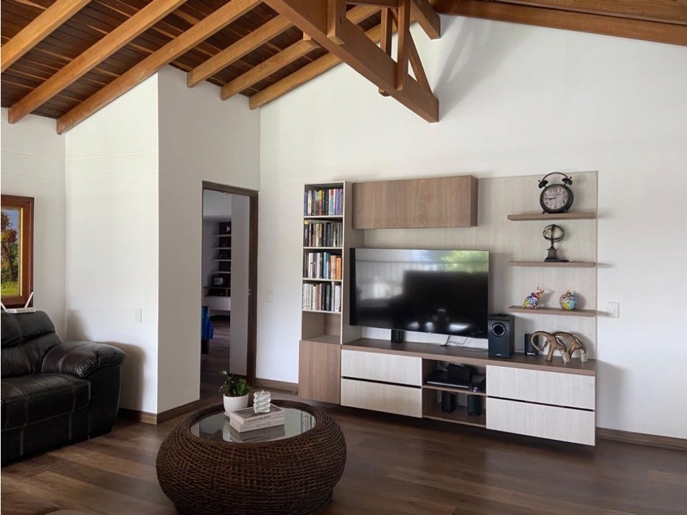 SE VENDE HERMOSA CASA CAMPESTRE EN ENVIGADO- PARTE ALTA LOMA ESCOBERO - 6