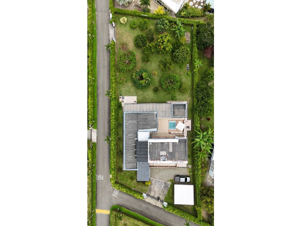 Se Vende Hermosa Casa Campestre esquinera ubicada en el Caimo,Quindio