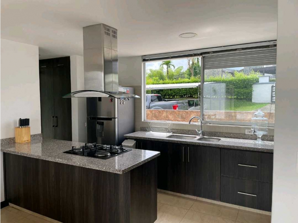 Se Vende Hermosa Casa Campestre esquinera ubicada en el Caimo,Quindio — foto 3