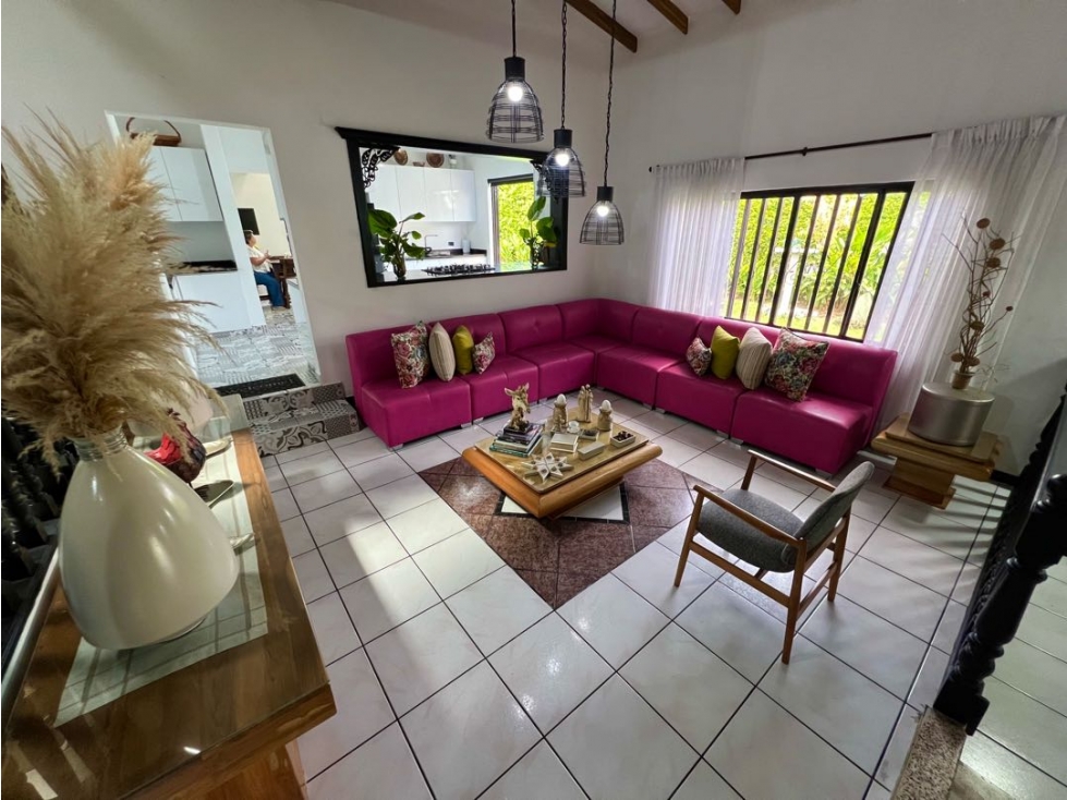Se Vende Hermosa Casa Campestre Vía El Edén Amplias Zonas Verdes — foto 2