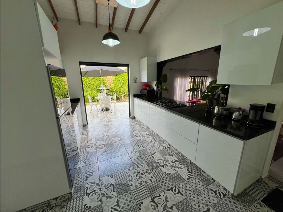 Se Vende Hermosa Casa Campestre Vía El Edén Amplias Zonas Verdes — foto 6
