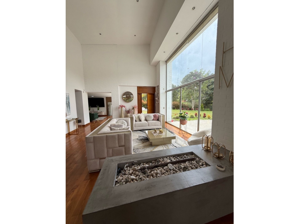 SE VENDE HERMOSA CASA CAMPESTRE EN ENVIGADO, SECTOR ALTO DEL ESCOBERO. — foto 4