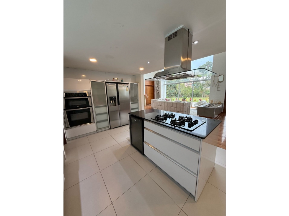 SE VENDE HERMOSA CASA CAMPESTRE EN ENVIGADO, SECTOR ALTO DEL ESCOBERO. — foto 5