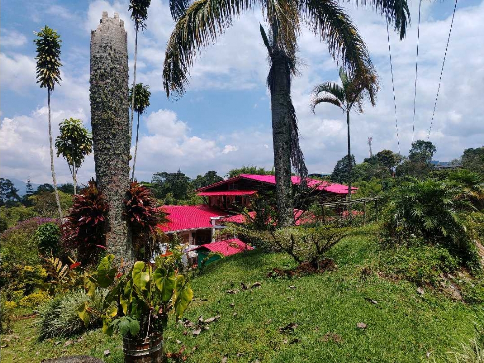 Se Vende Hermosa Casa Campestre en Vía Armenia