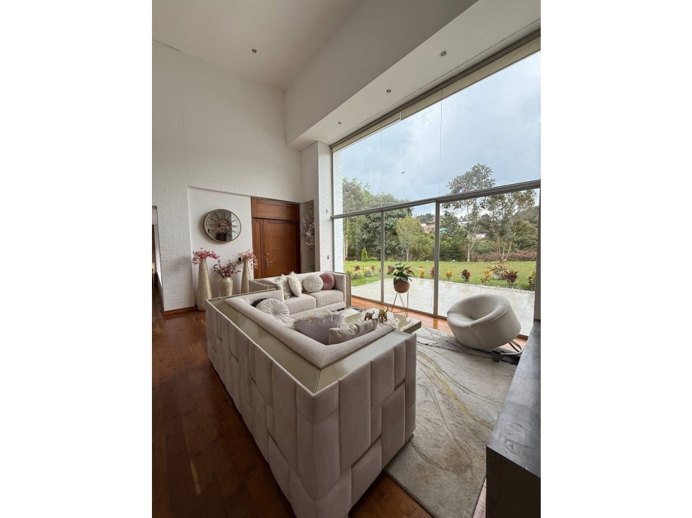 BAJO DE PRECIO, HERMOSA CASA CAMPESTRE EN ENVIGADO. LOMA DEL ESCOBERO. — foto 6