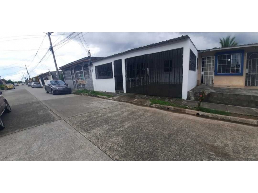 Se Vende Hermosa Casa con Patio trasero en la Urbanización Don Bosco — foto 2
