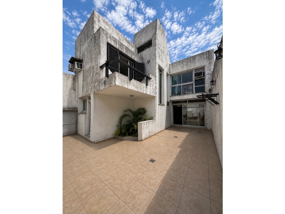 Se Vende Hermosa Casa de 280m2 cubiertos en 2 plantas con Quincho - 5