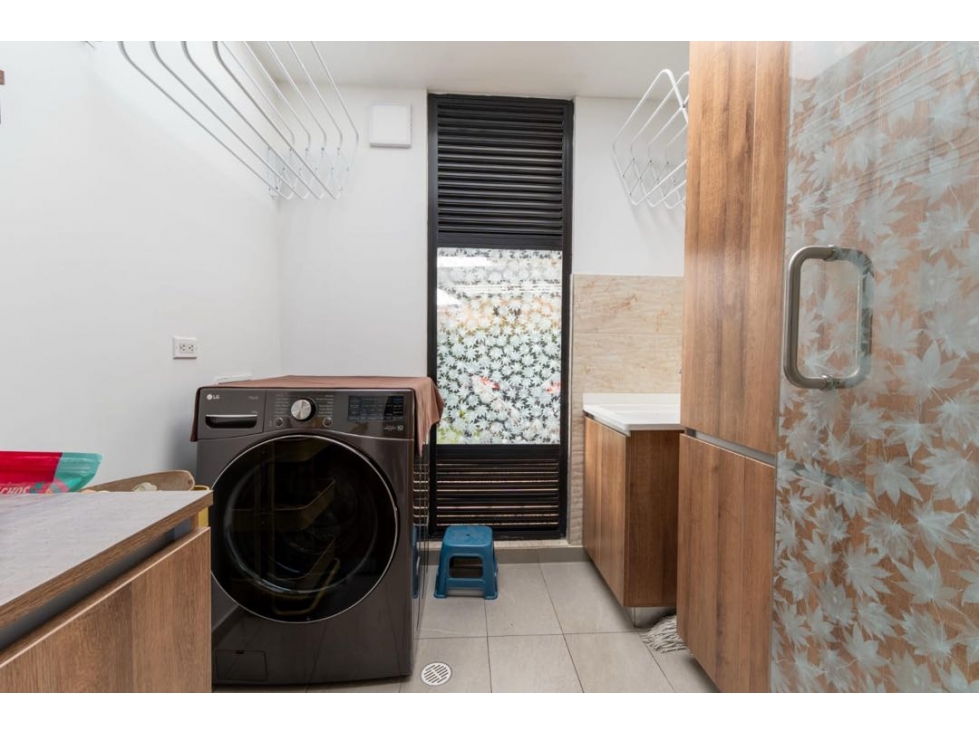 SE VENDE HERMOSA CASA DE UN NIVEL MÁS ALTILLO REMODELADA — foto 5