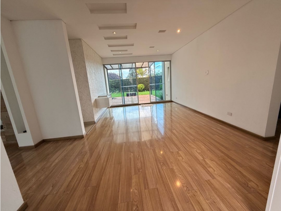 SE VENDE HERMOSA CASA DE UN NIVEL — foto 5