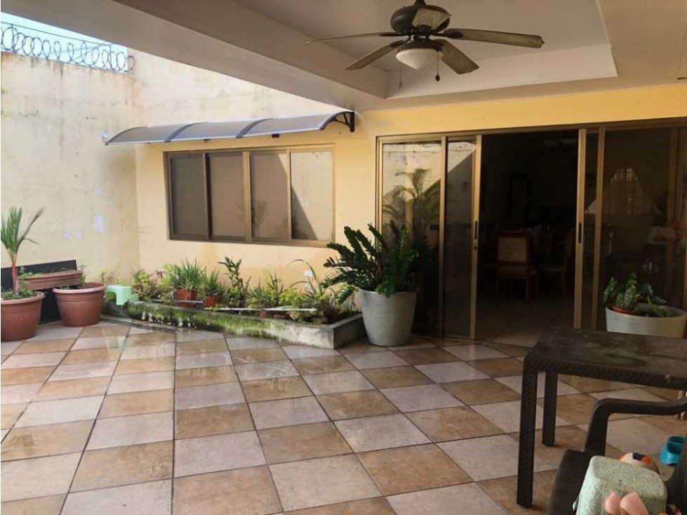 Se Vende Hermosa Casa Dúplex de Esquina en Cerro Viento - 1