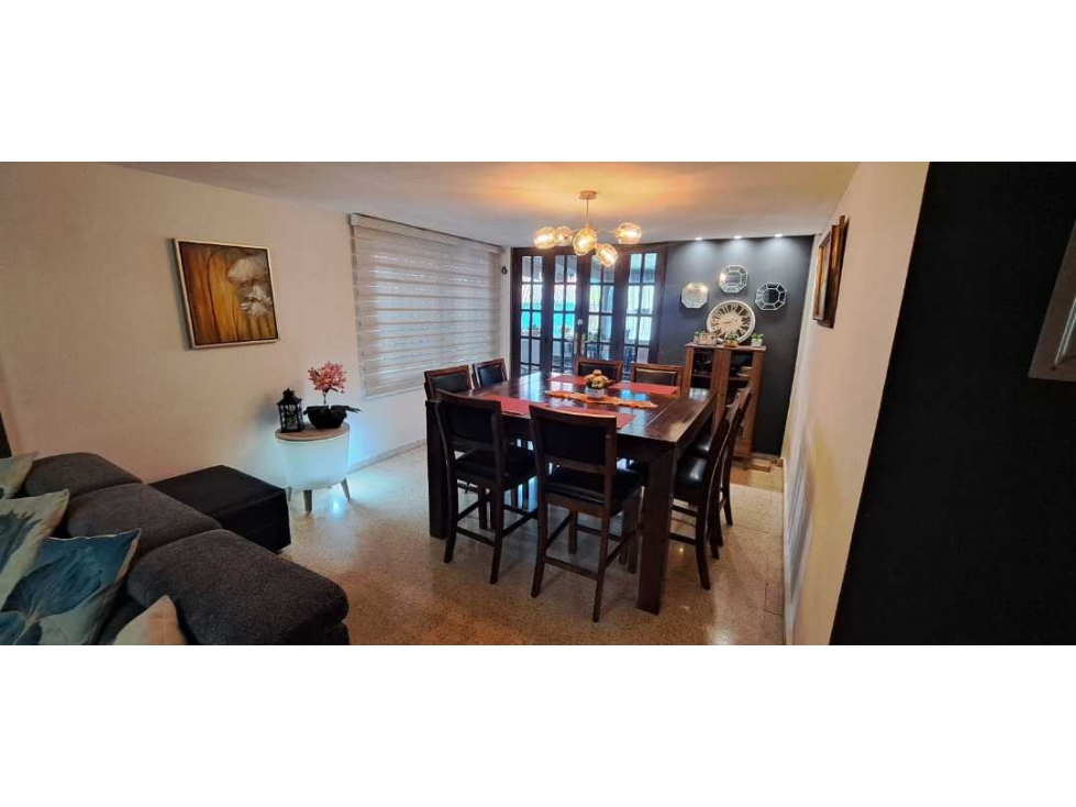 Se Vende Hermosa Casa dos Niveles en Betania - 2