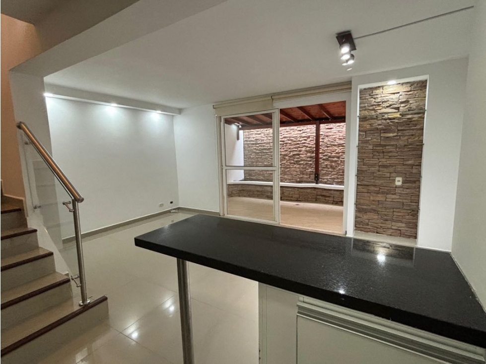 SE VENDE HERMOSA CASA EN ALFAGUARA CONDOMINIO - JAMUNDI — foto 6
