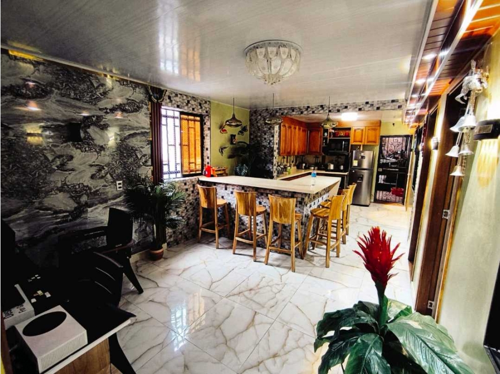 SE VENDE HERMOSA CASA EN BELLO BARRIO EL MESA — foto 4