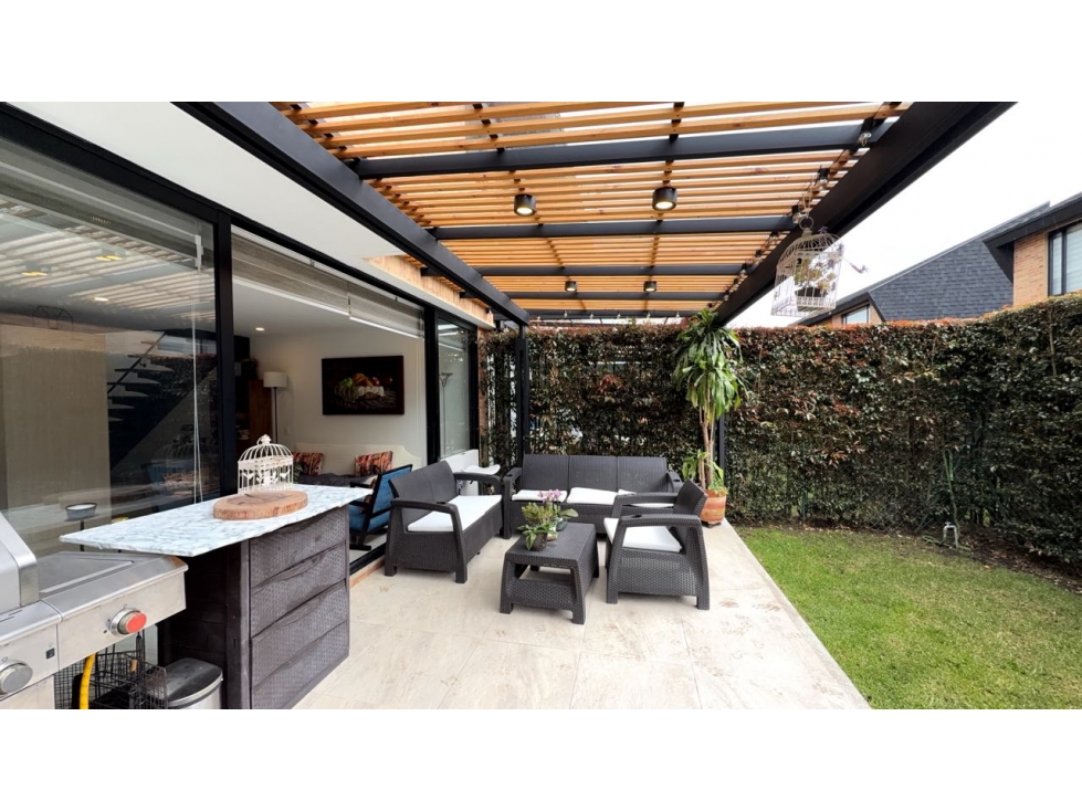 SE VENDE HERMOSA CASA EN CHÍA VEREDA FONQUETÁ — foto 2