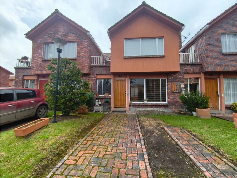 SE VENDE HERMOSA CASA EN CHIA — foto 2