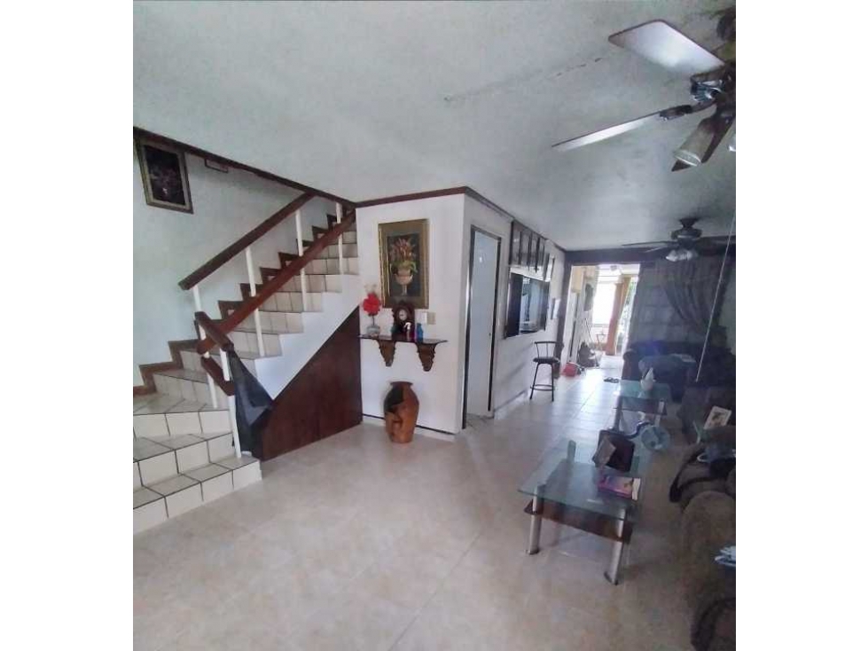 Se Vende Hermosa Casa en Condado del Rey - 1