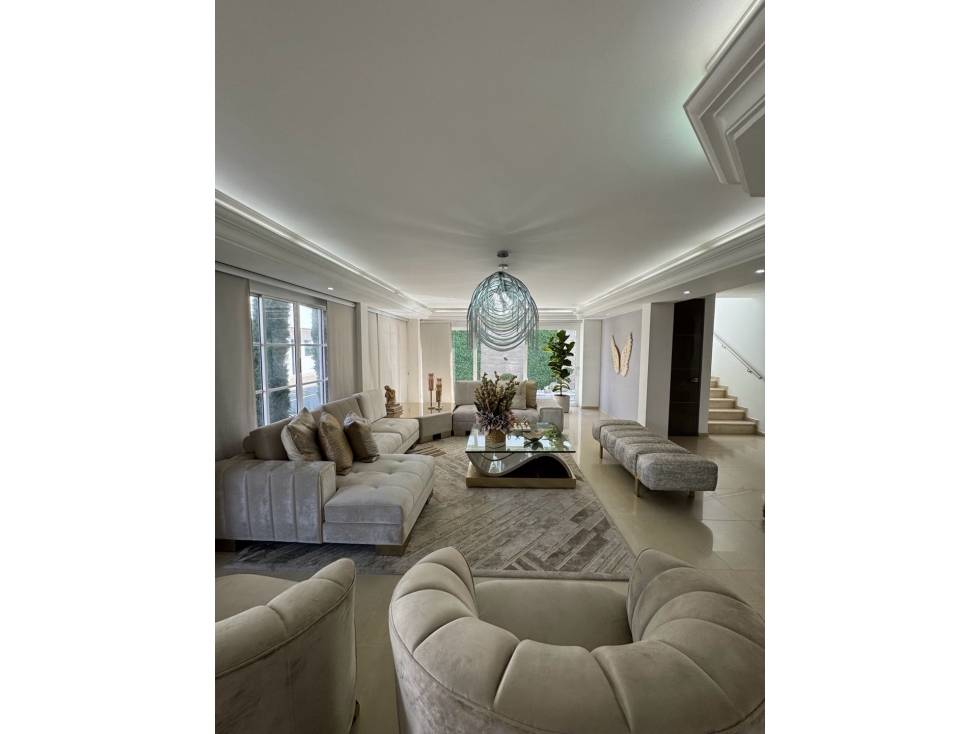 SE VENDE HERMOSA CASA CONDOMINIO EN CIUDAD JARDIN DE DOS PISOS