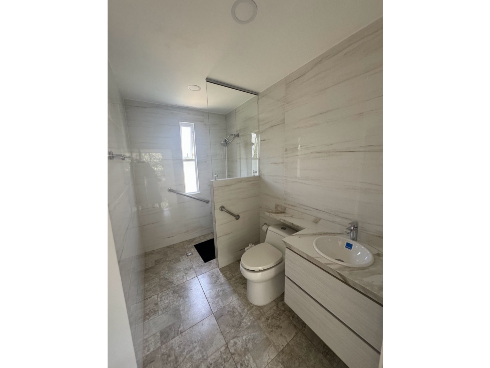 SE VENDE HERMOSA CASA EN CONDOMINIO CLUB LA MORADA CON TERRAZA - 6
