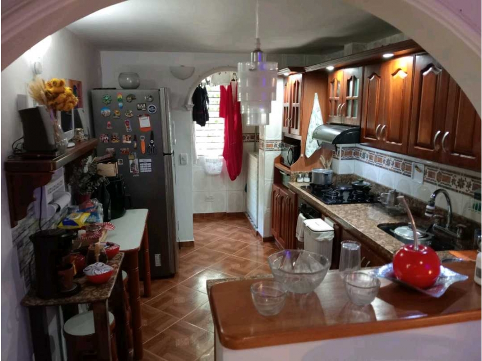 SE VENDE HERMOSA CASA EN EL BARRIO SANTA ANA — foto 4