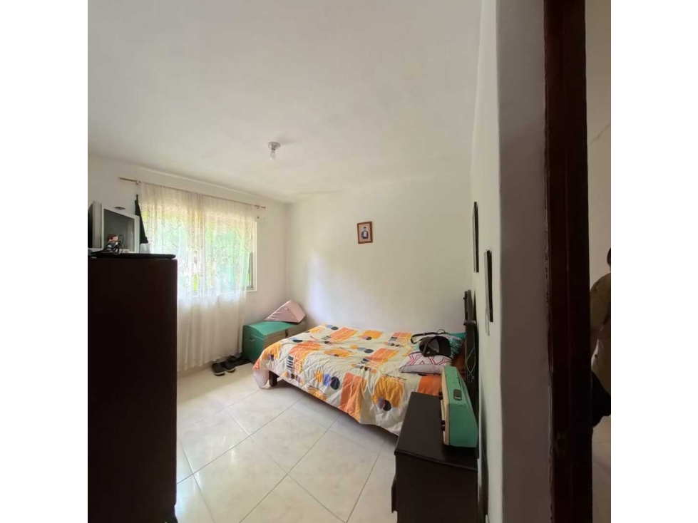 SE VENDE HERMOSA CASA EN EL BARRIO PEREZ — foto 5