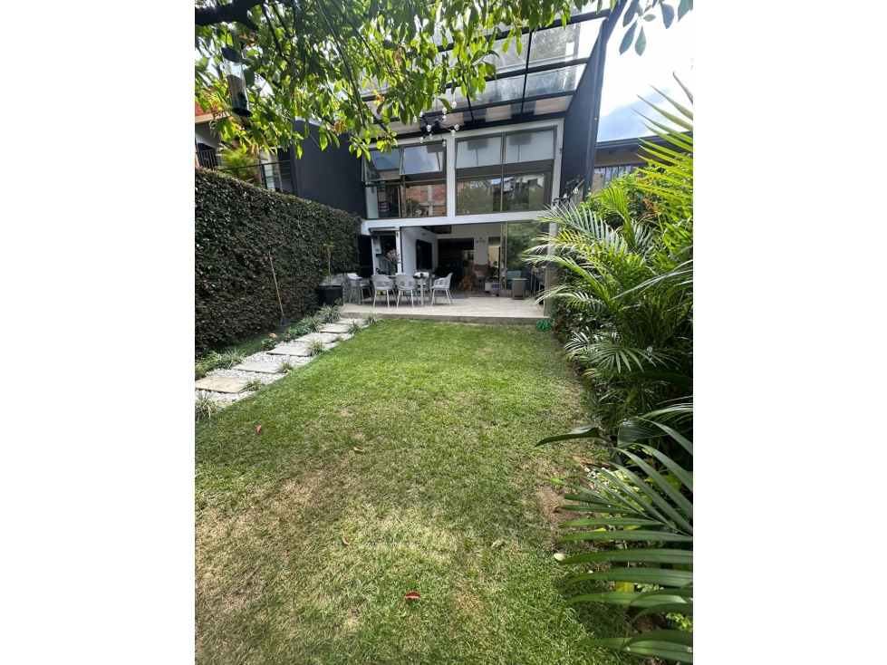 SE VENDE HERMOSA CASA EN ENVIGADO SECTOR LAS ANTILLAS — foto 3