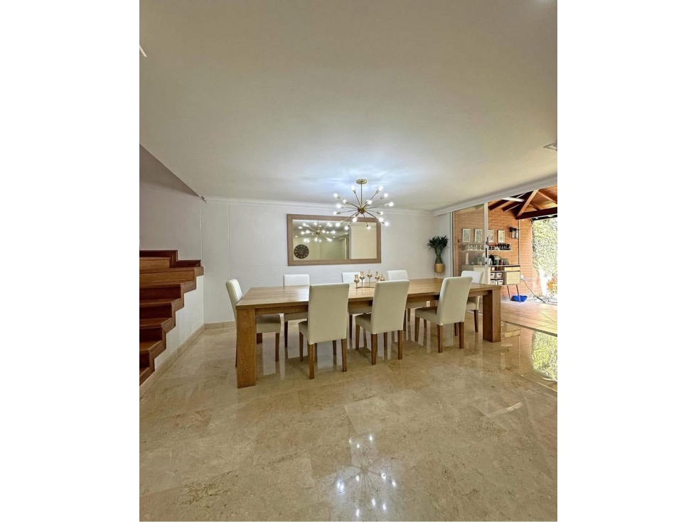 SE VENDE HERMOSA CASA EN ENVIGADO LOMA LAS BRUJAS — foto 5