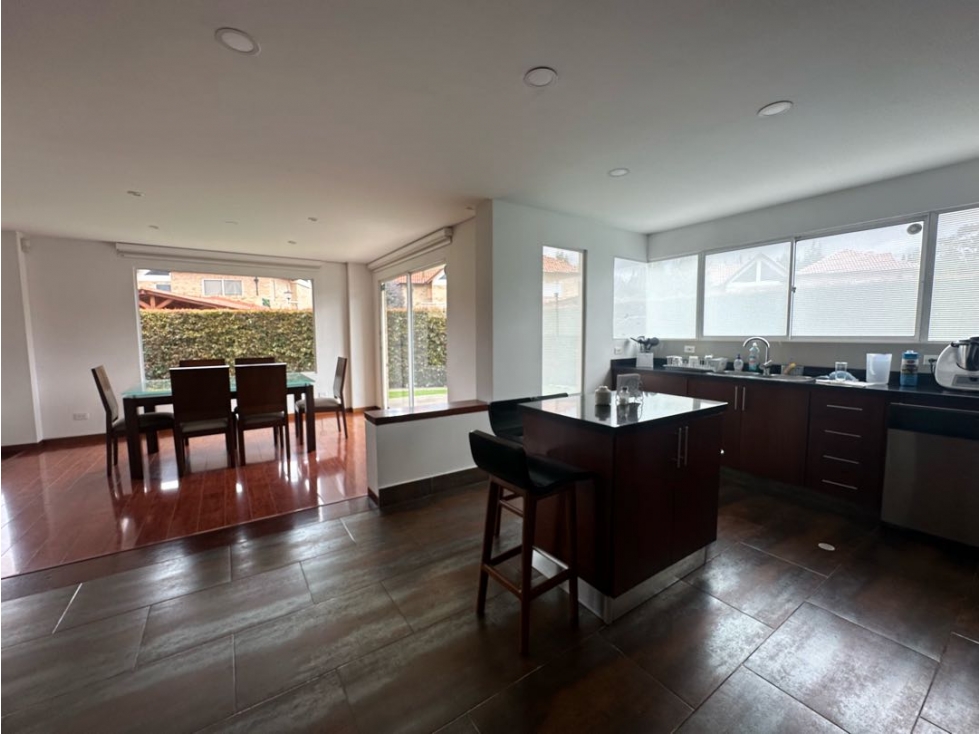 SE VENDE HERMOSA CASA EN EXCLUSIVO CONJUNTO DE CAJICA — foto 6