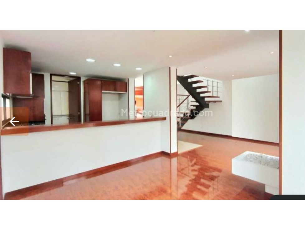 SE VENDE HERMOSA CASA EN EXCLUSIVO CONJUNTO — foto 2