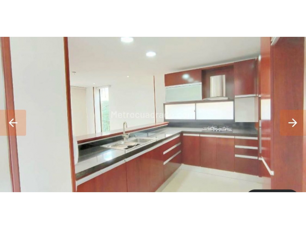 SE VENDE HERMOSA CASA EN EXCLUSIVO CONJUNTO — foto 3