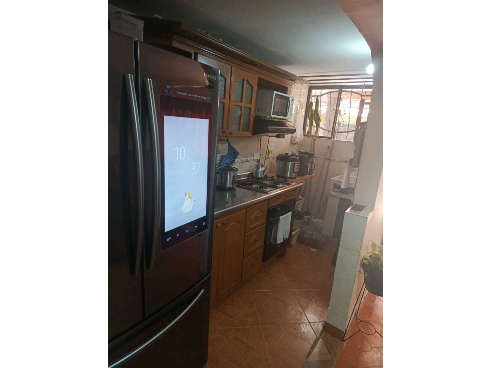 SE VENDE CASA EN NIQUIA DE 4 PISOS A DOS CUADRAS DE PUERTA DEL NORTE. — foto 3