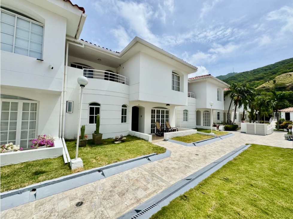 SE VENDE HERMOSA CASA EN RODADERO RESERVADO — foto 2