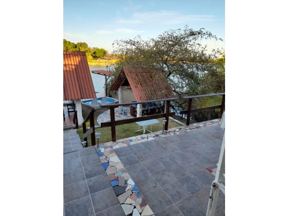 VENTA DE CASA EN SAN CARLOS FRENTE Al LAGO - 5