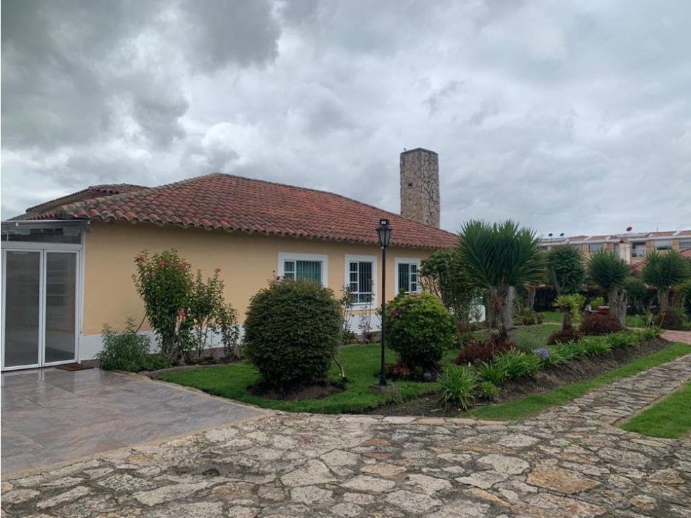 SE VENDE HERMOSA CASA EN TENJO .A - 1