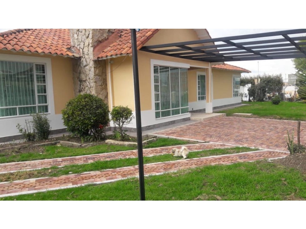 SE VENDE HERMOSA CASA EN TENJO .A - 5