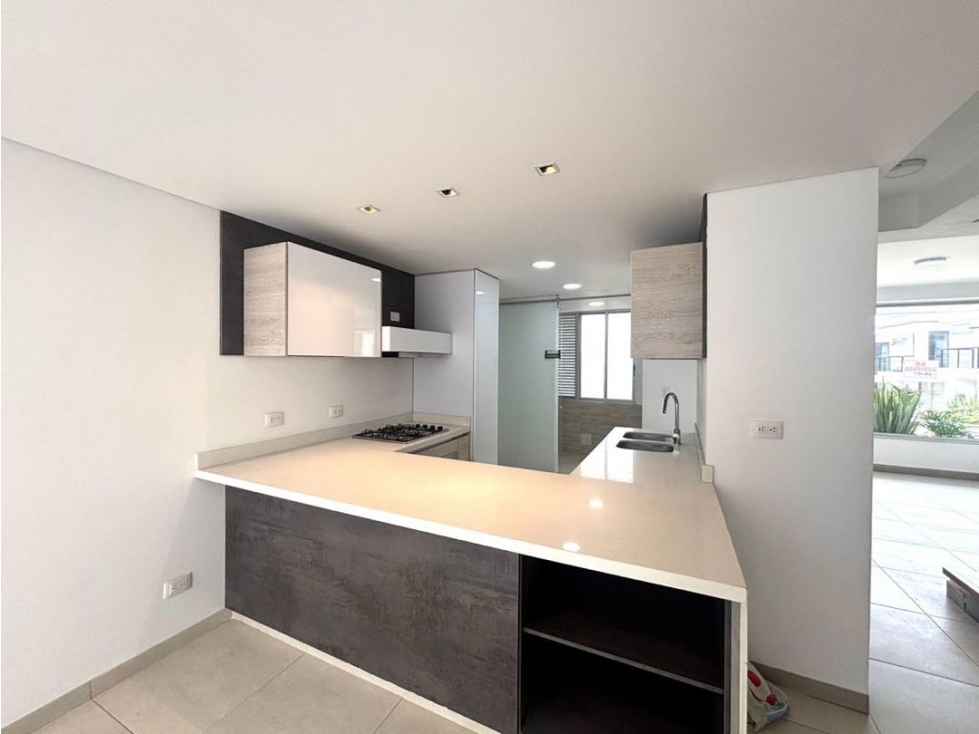 Se vende hermosa casa en la cielito es hermosa amplia y muy moderna — foto 3