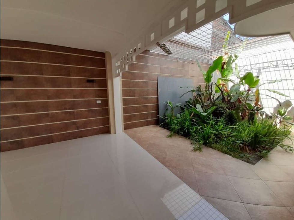 Se vende hermosa casa remodelada Barrio Las Mercedes Palmira Valle