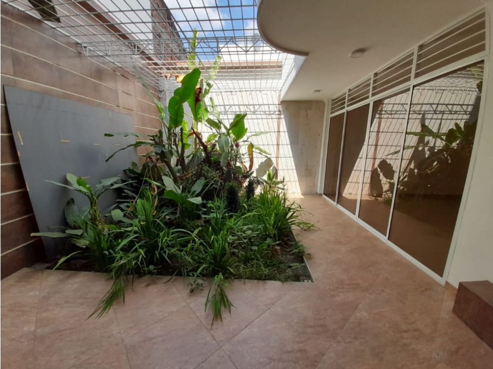 Se vende hermosa casa remodelada Barrio Las Mercedes Palmira Valle — foto 2