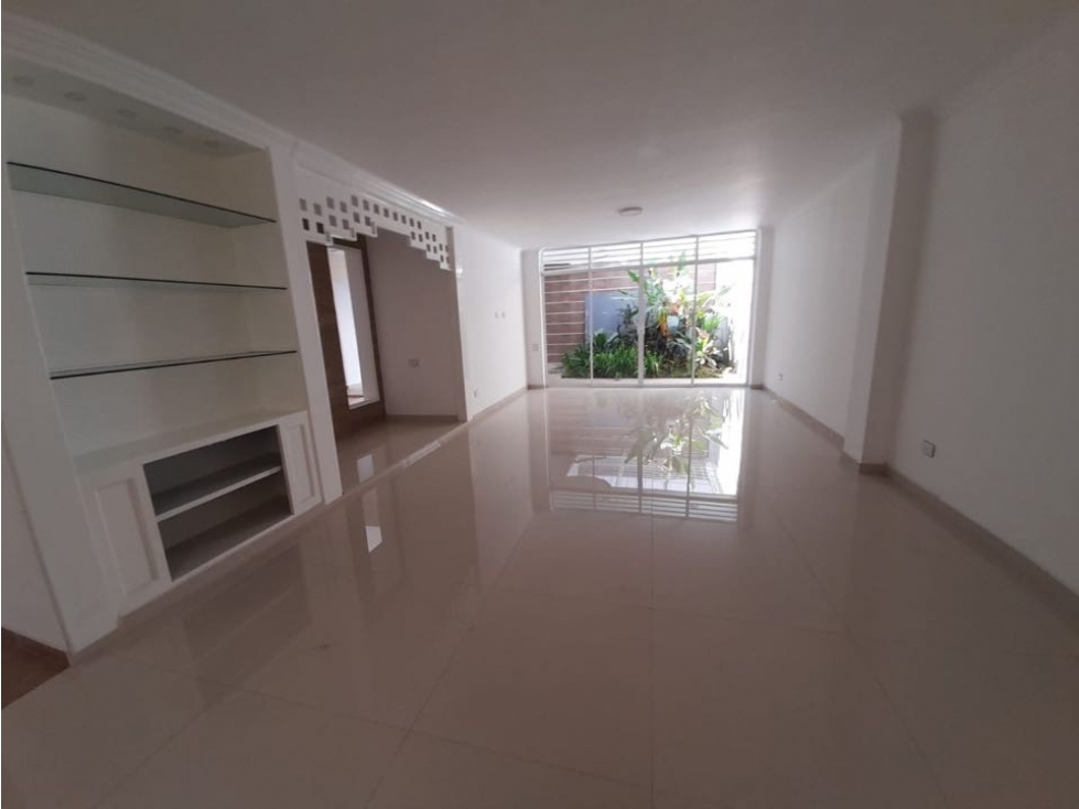 Se vende hermosa casa remodelada Barrio Las Mercedes Palmira Valle — foto 5